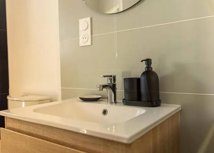 Neuf Climatisé équipé 2 à 4 Couchages Apartamento *