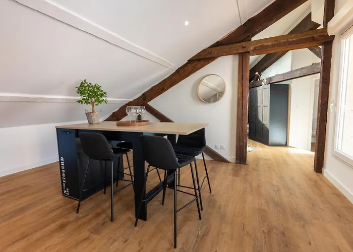 Neuf Climatisé équipé 2 à 4 Couchages * Béziers